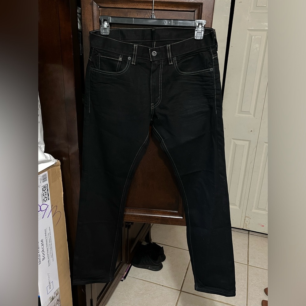 Men’s Levi Jeans size w 33 l 30